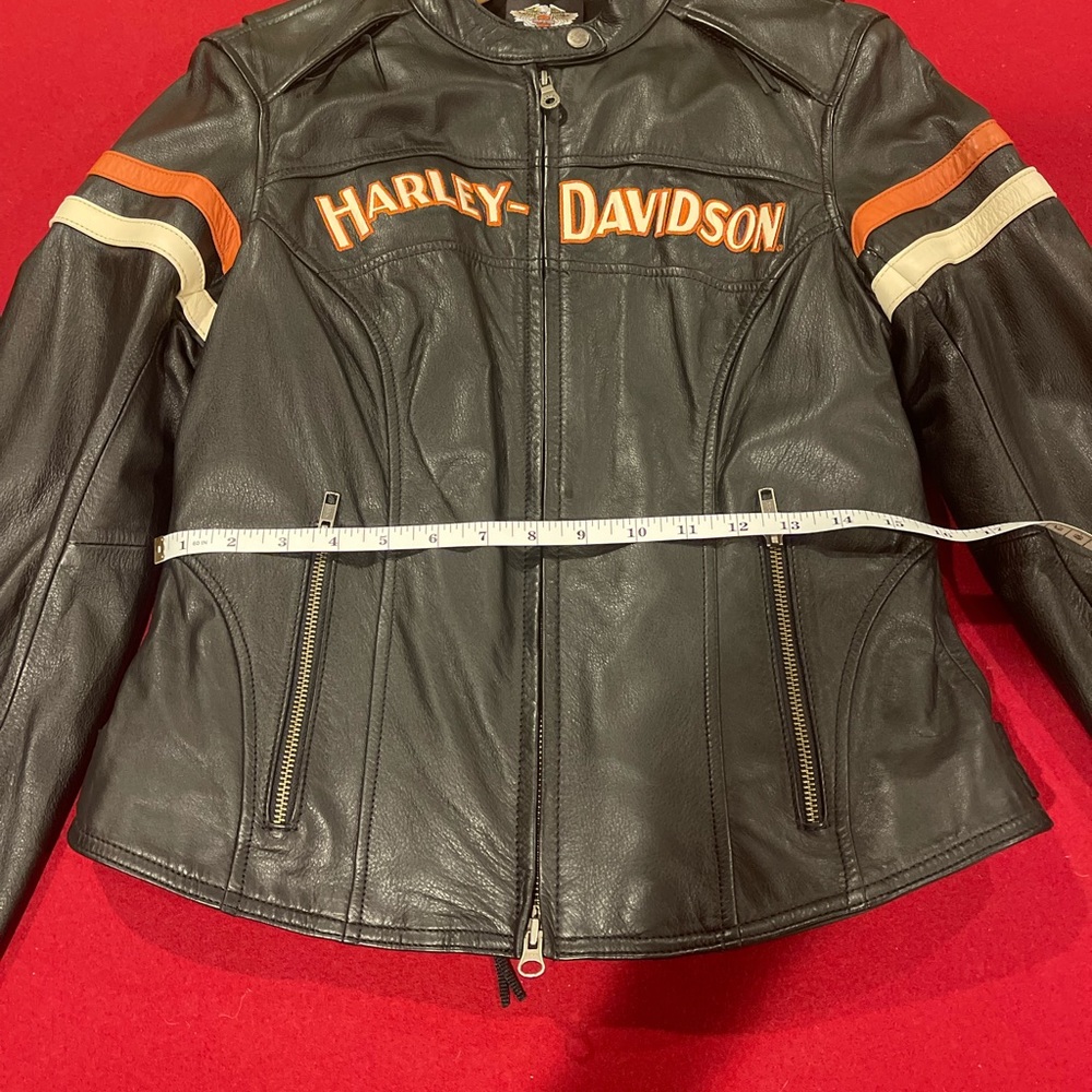 Harley Davidson women jacket size small it’s like 4-6 ( USA) - Picture 15 of 16